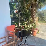 Sun Touch Pelion בית הארחה 3*