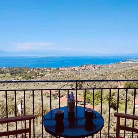 Sun Touch Pelion Guest house *