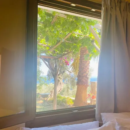 Sun Touch Pelion بيت ضيافة 3*