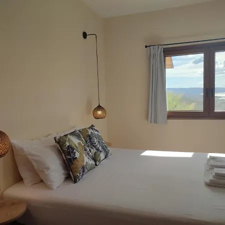 Sun Touch Pelion בית הארחה